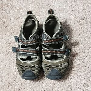 Kids brown water shoes